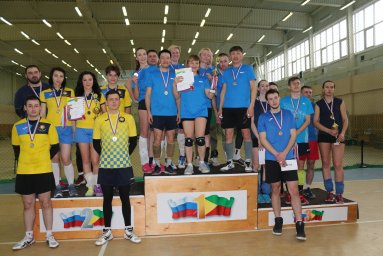 Команда АО «Читаэнергосбыт» заняла второе место в турнире по волейболу