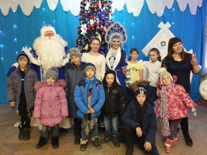 Дети из детского дома окунулись в атмосферу новогоднего праздника