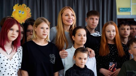 ЗМКФ: Наталья Бочкарёва посетила Центр помощи детям им. Подгорбунского