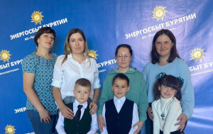 Более 200 школьников получили подарки от первичной профсоюзной организации  АО «Читаэнергосбыт»